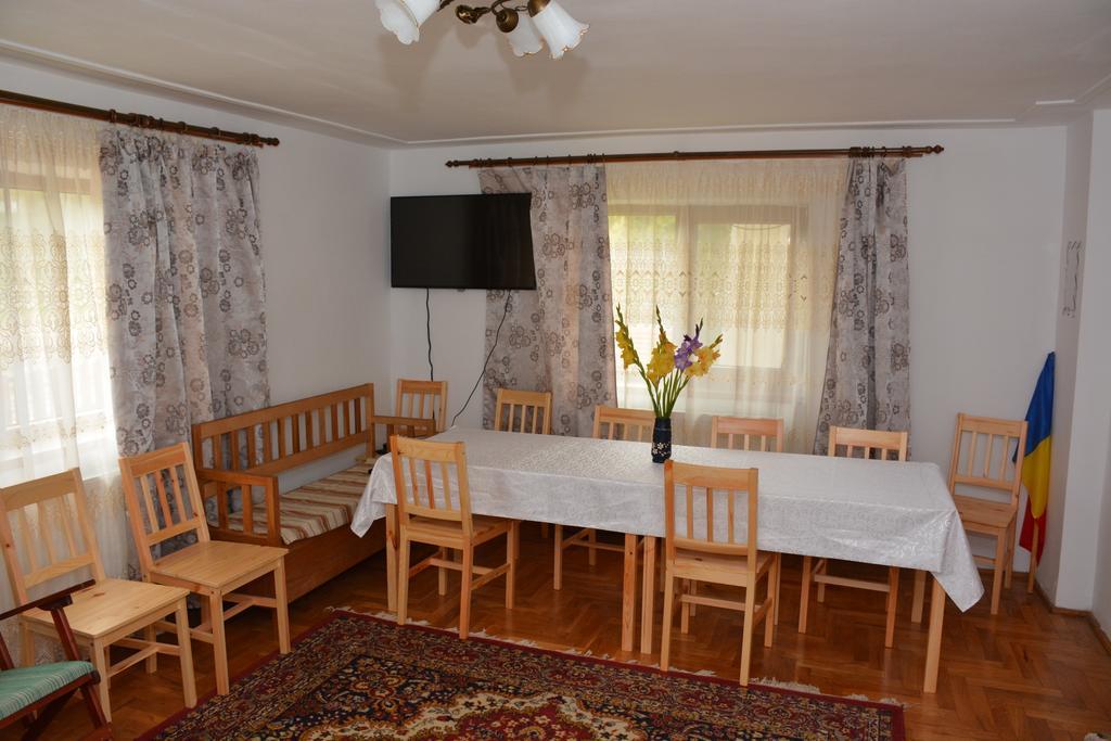 Sita Buzăului Pensiunea Margareta מראה חיצוני תמונה